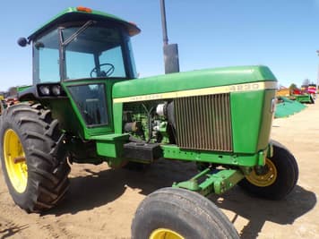 Main image John Deere 4230